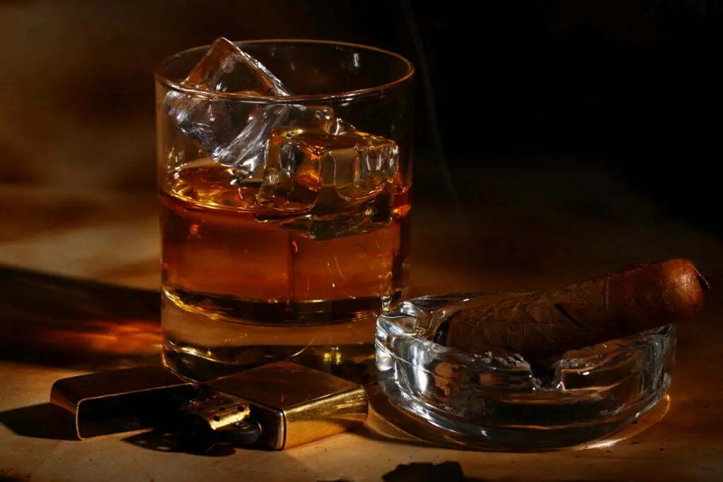 whisky froid cigare