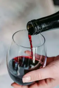 vin rouge mute